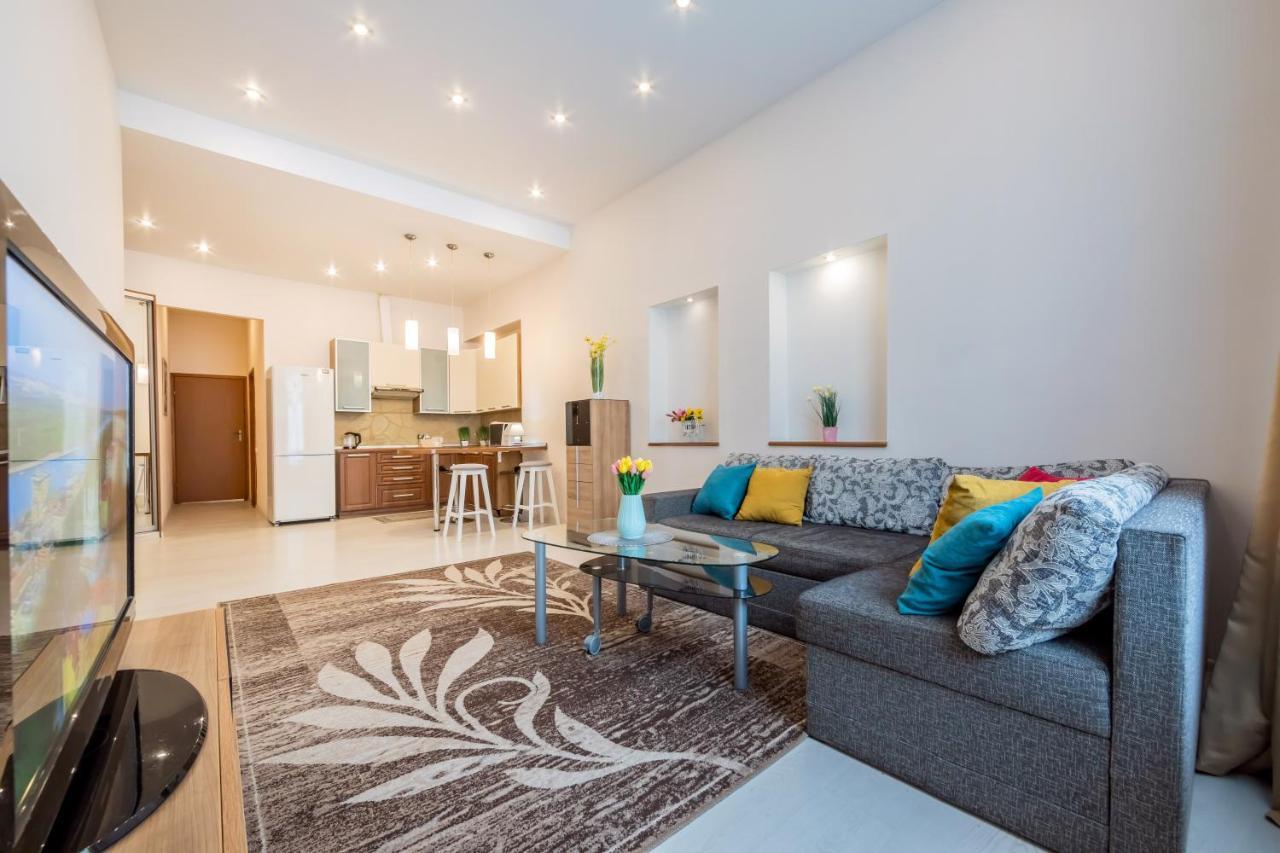 Apartmán 2К Квартира Між Майданом Та Софією Київською Exteriér fotografie